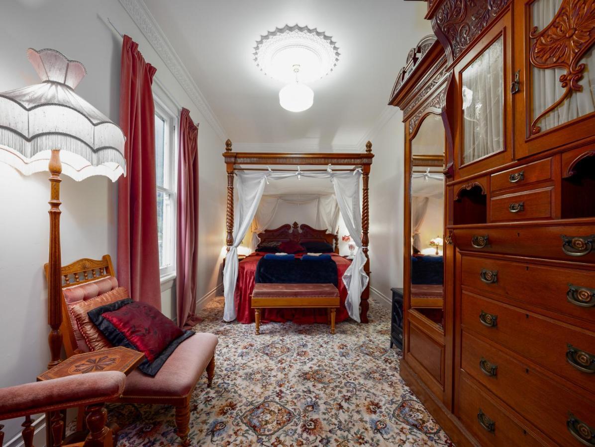 Otira Stagecoach Hotel Экстерьер фото