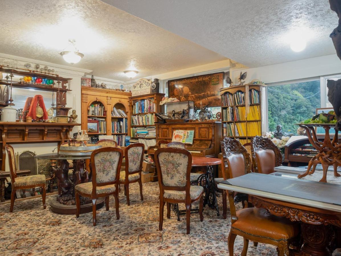 Otira Stagecoach Hotel Экстерьер фото