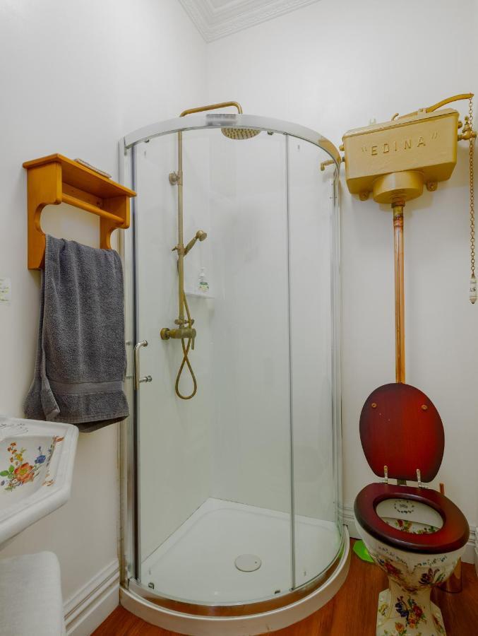 Otira Stagecoach Hotel Экстерьер фото